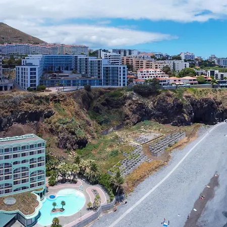 Madeira Palace Charles *