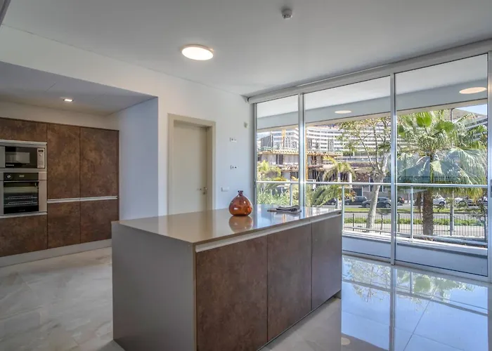 Madeira Palace Charles *