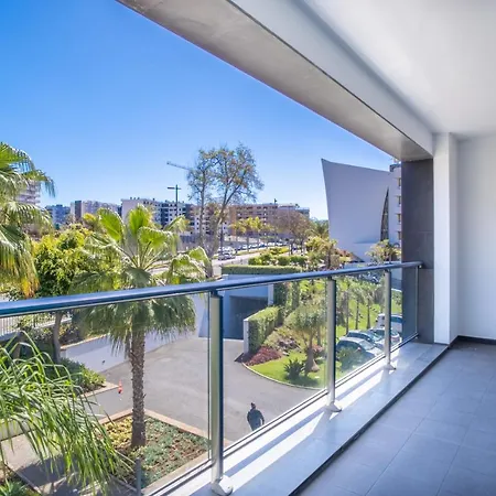 Apartament Madeira Palace Charles *