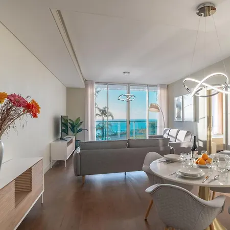 Madeira Palace Charles