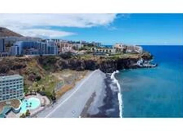 Madeira Palace Charles