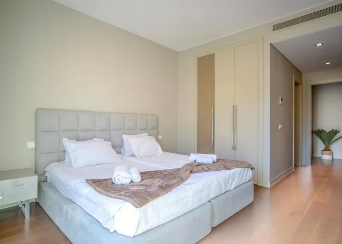 Madeira Palace Charles